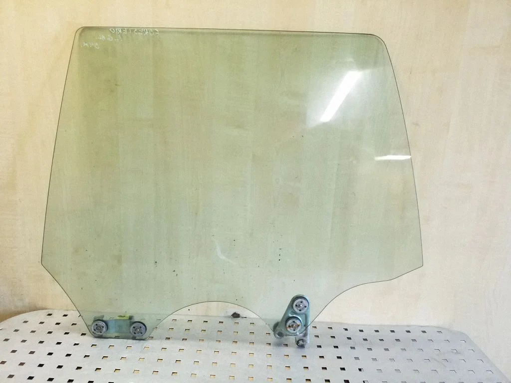 Rear door window glass – rear left