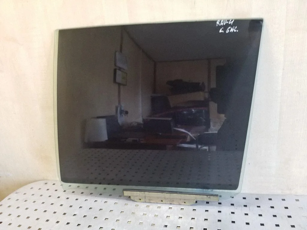 Rear door window glass – rear left