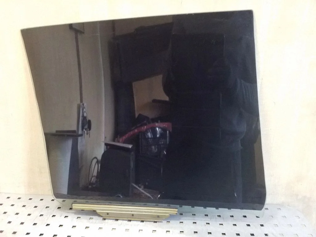 Rear door window glass – rear left