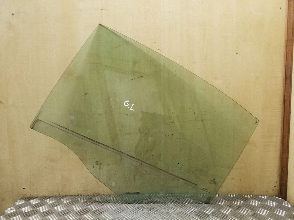 Tagaukse põhiklaas 3G5845025