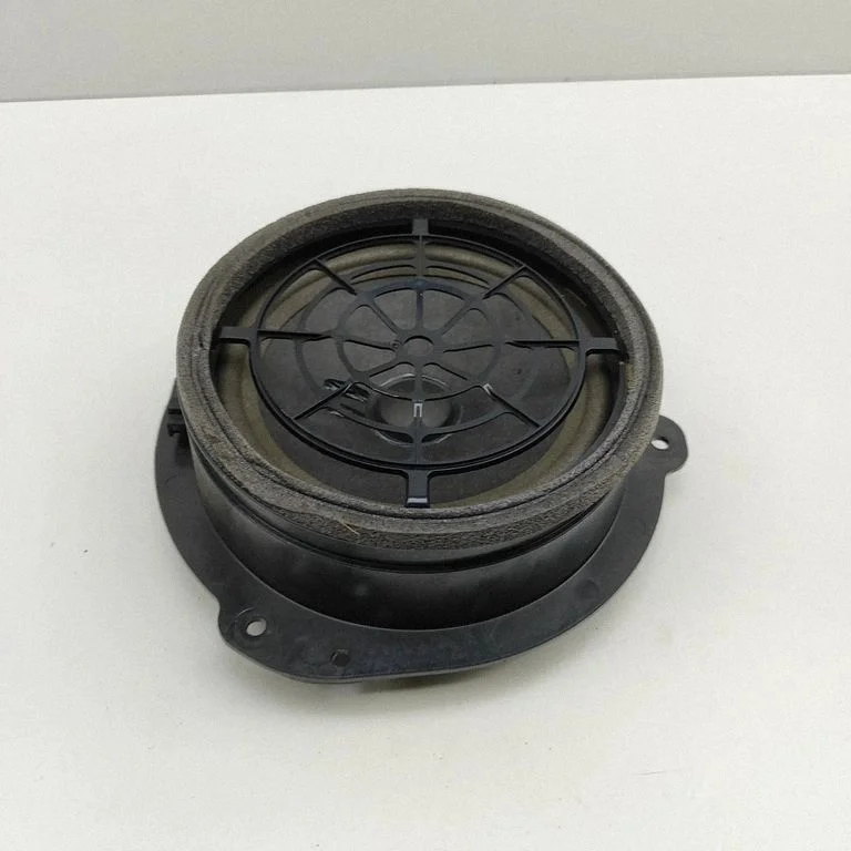 Rear door speaker – Audi A4 S4 B9 (2015-2019)