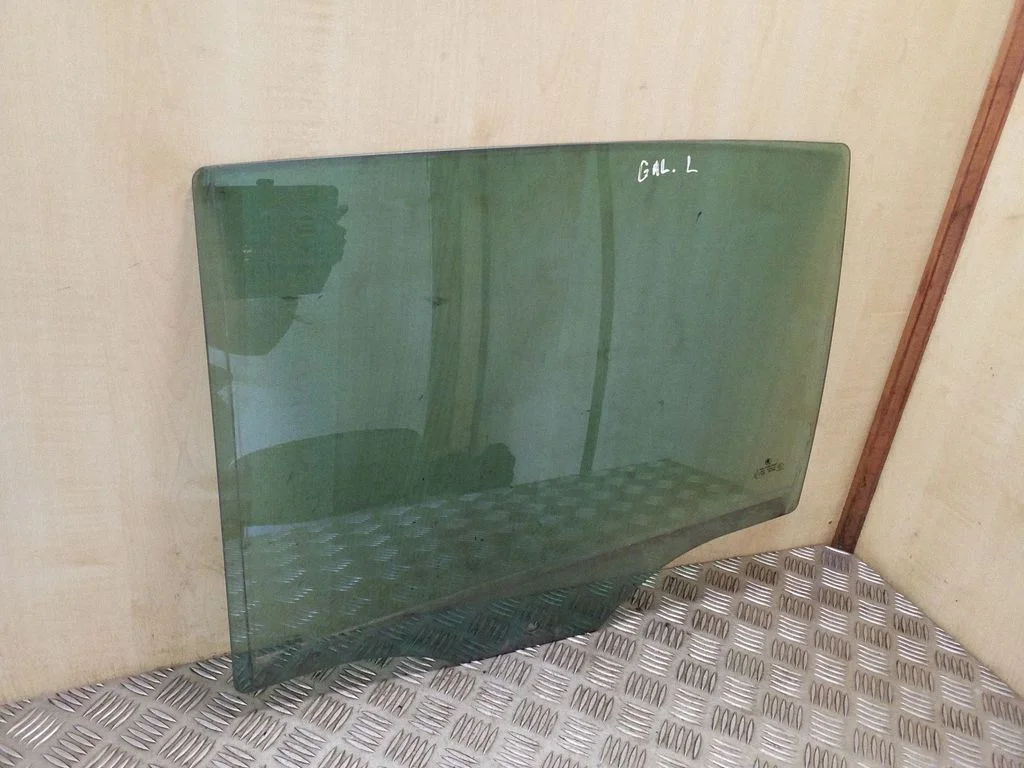 Rear door window glass – Skoda Superb B6 (3T) (2008-2015)