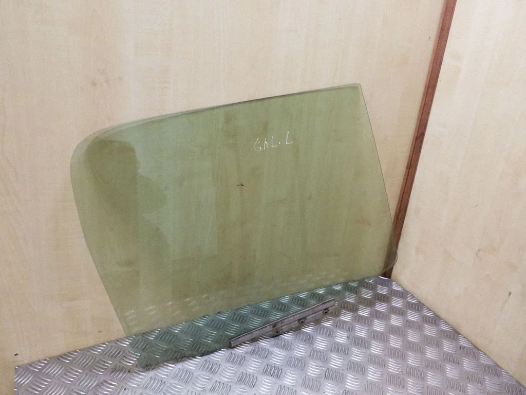 Rear door window glass – Toyota Yaris Verso (1999-2005)