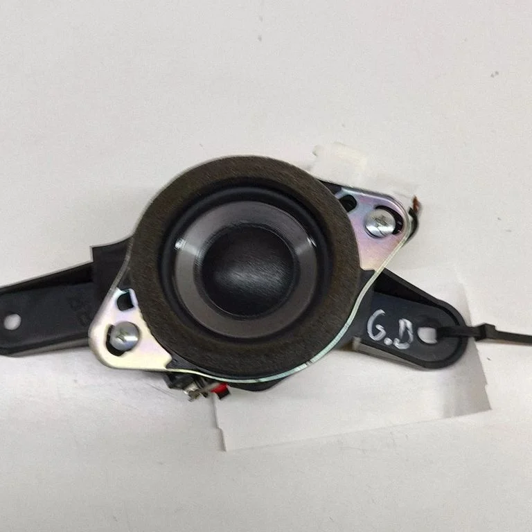Rear door speaker – Lexus IS 200-300 (1999-2005)