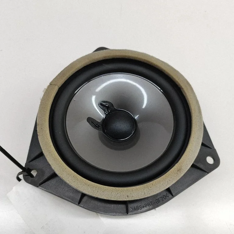 Rear door speaker – Lexus IS 200-300 (1999-2005)