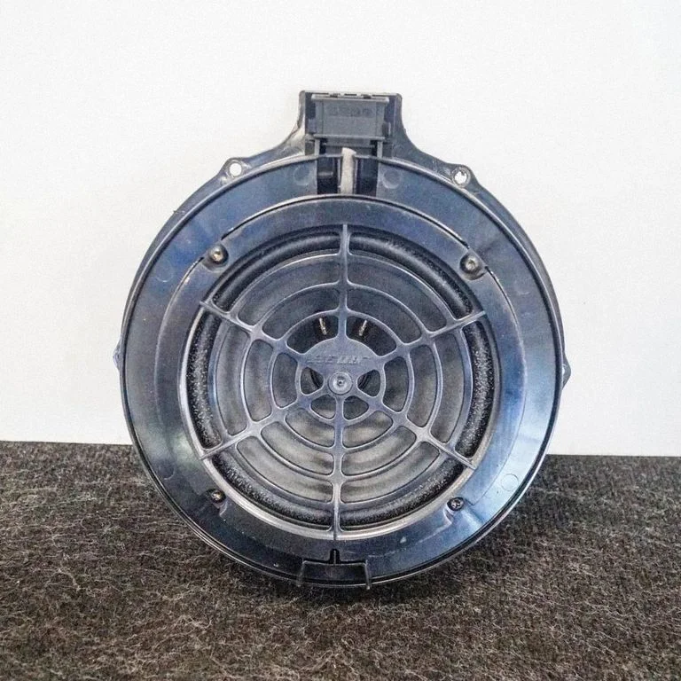 Rear door speaker – Porsche Cayenne (9PA) (2002-2010)