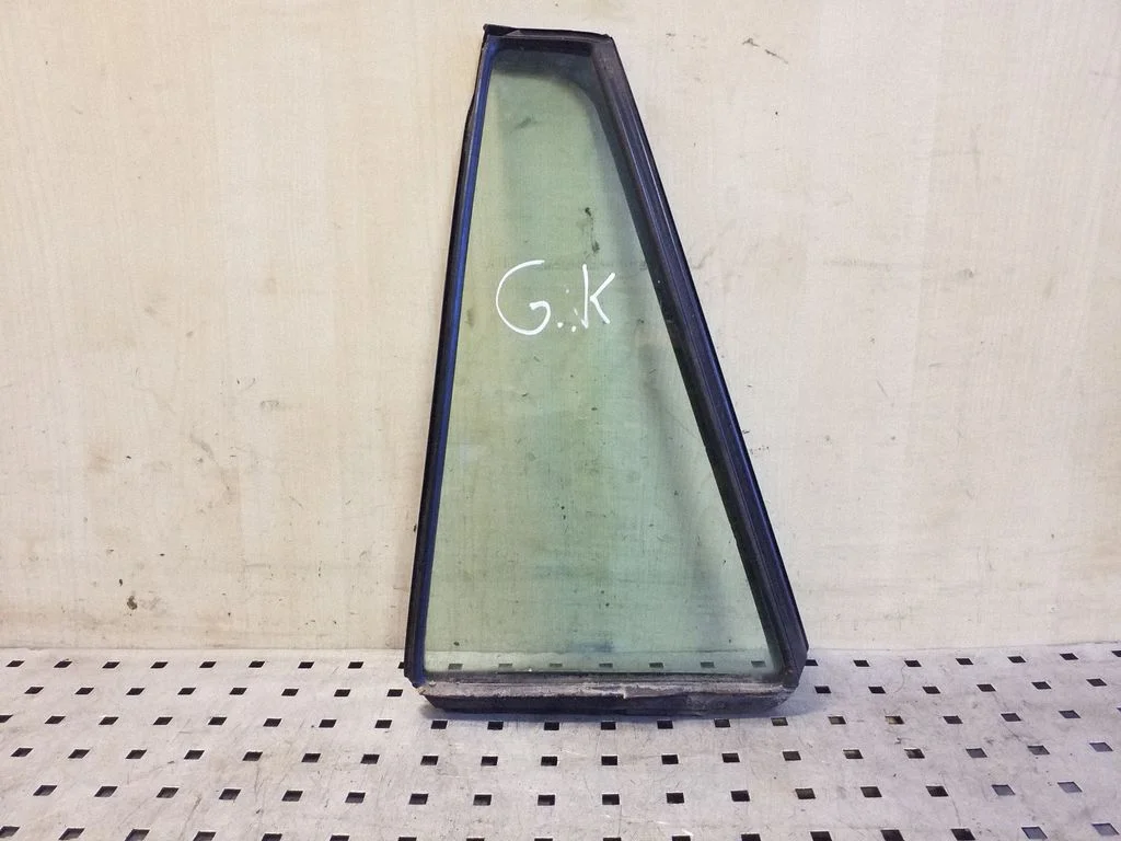 Rear vent window glass – Subaru Outback (2009-2014)