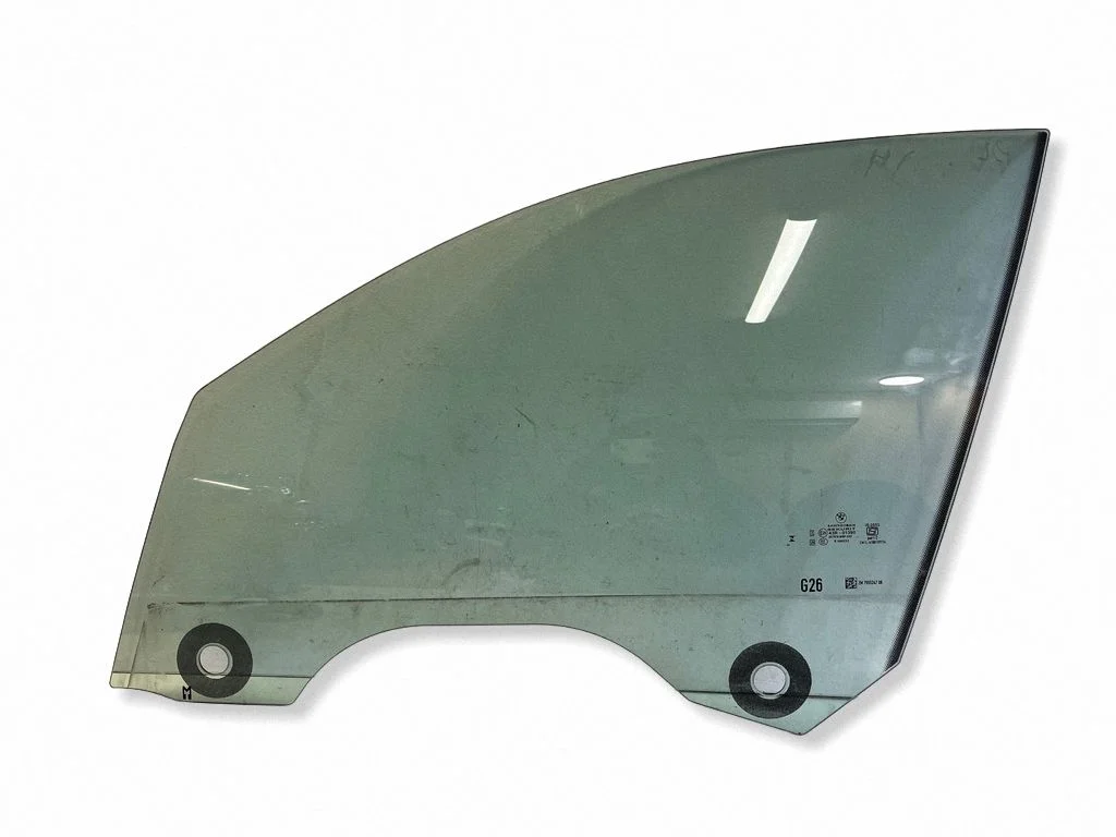 Front door window glass four-door 7955247