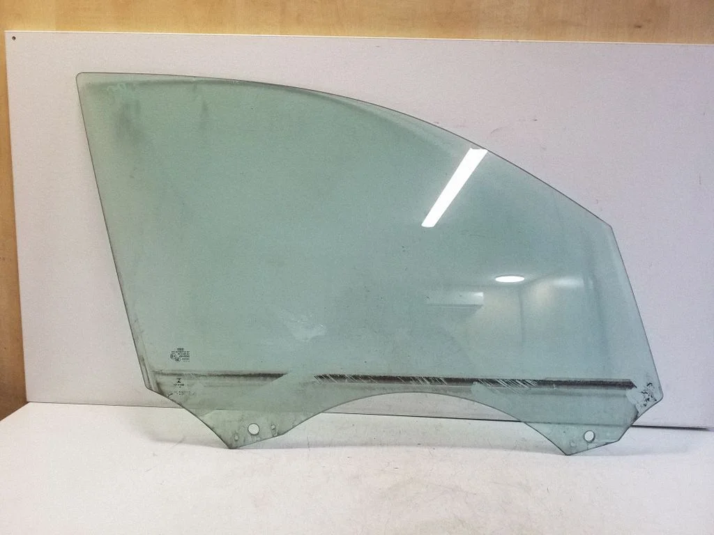 Front door window glass four-door – Audi Q5 SQ5 8R (2008-2017)