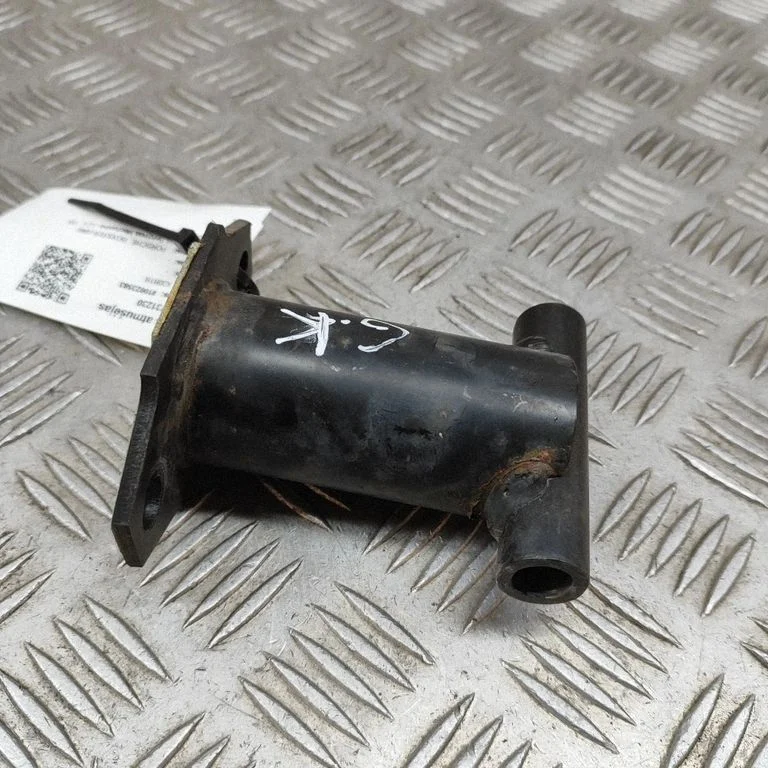 Absorber zderzaka przedniego 99650501500
