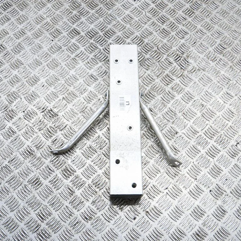 Esistange löögisummuti 6852703 – BMW i3 (2013-)
