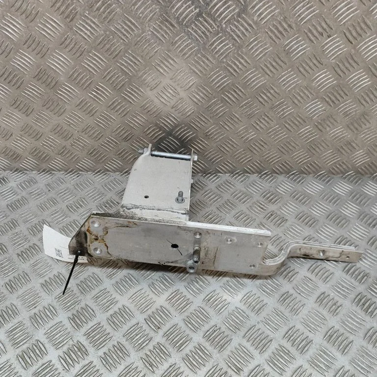 Absorber zderzaka przedniego – BMW X5 F15 (2013-2017)