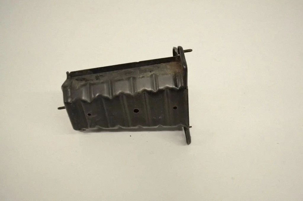 Esistange löögisummuti – Lexus GS 300 350 430 450H (2005-2012), parem