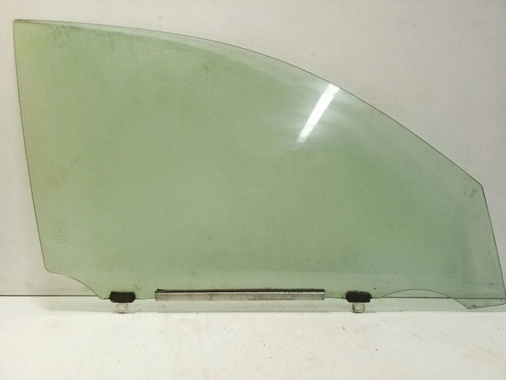 Esiukse põhiklaas (neljaukselise) 43R00034
