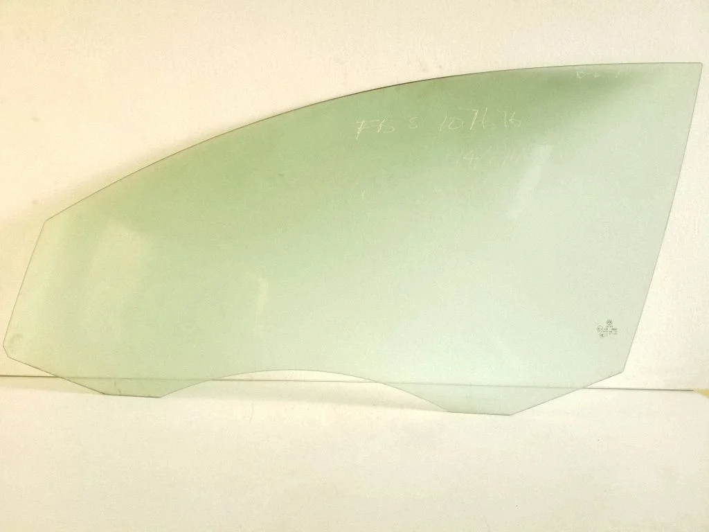 Esiukse põhiklaas (neljaukselise) 43R00082