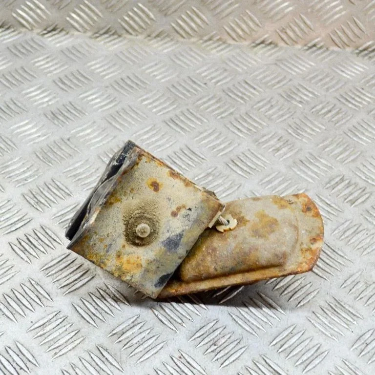 Atsarginio rato tvirtinimo komplektas