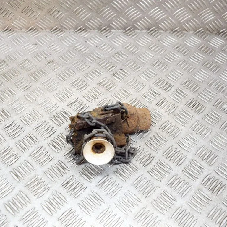 Atsarginio rato tvirtinimo komplektas