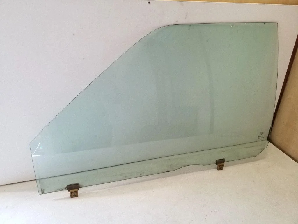 Front door window glass four-door – left