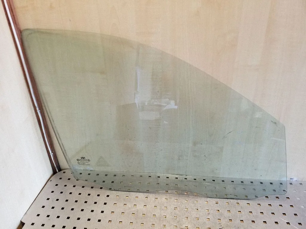 Esiukse põhiklaas (neljaukselise) 43R000382