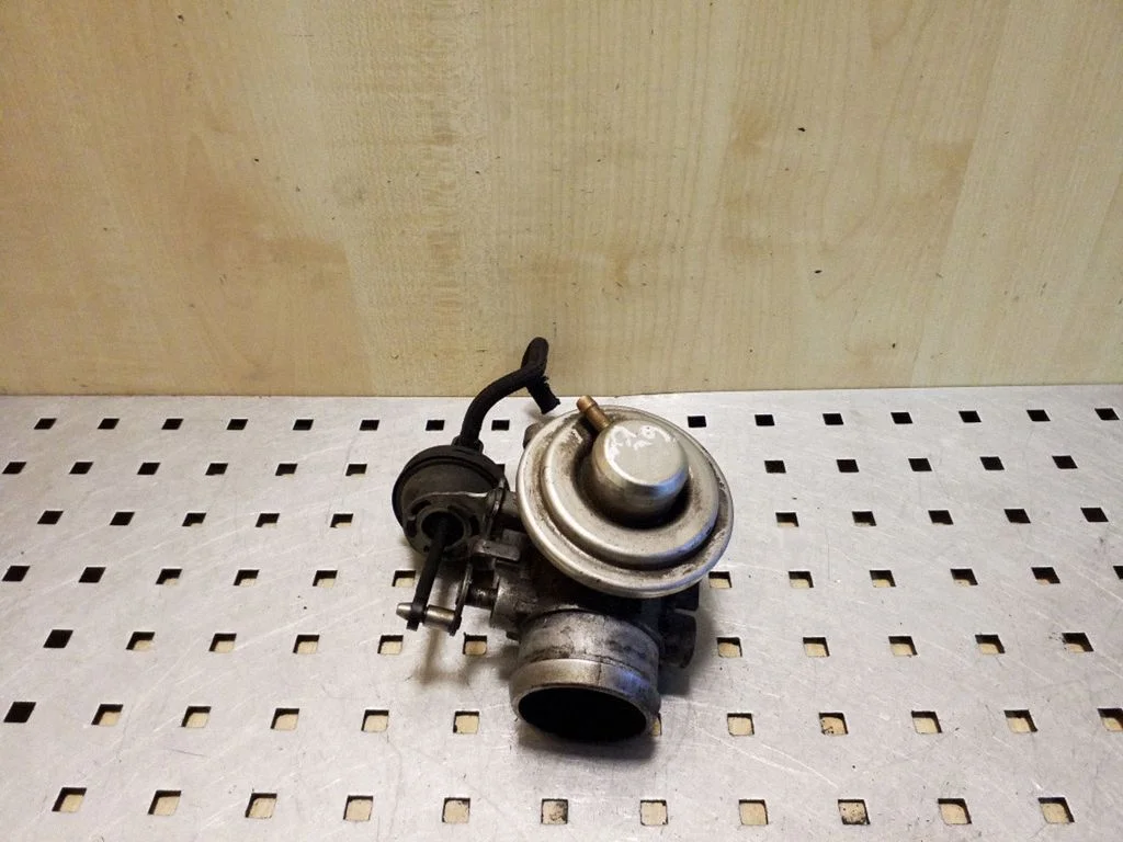 EGR valve 038129637B