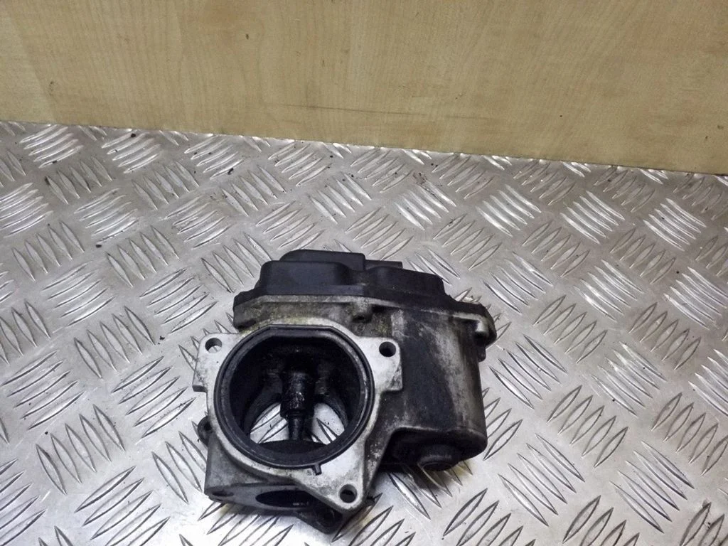 EGR valve – Volkswagen Passat CC (2008-2016)