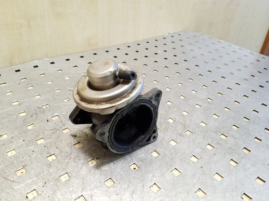 EGR valve 038129637D