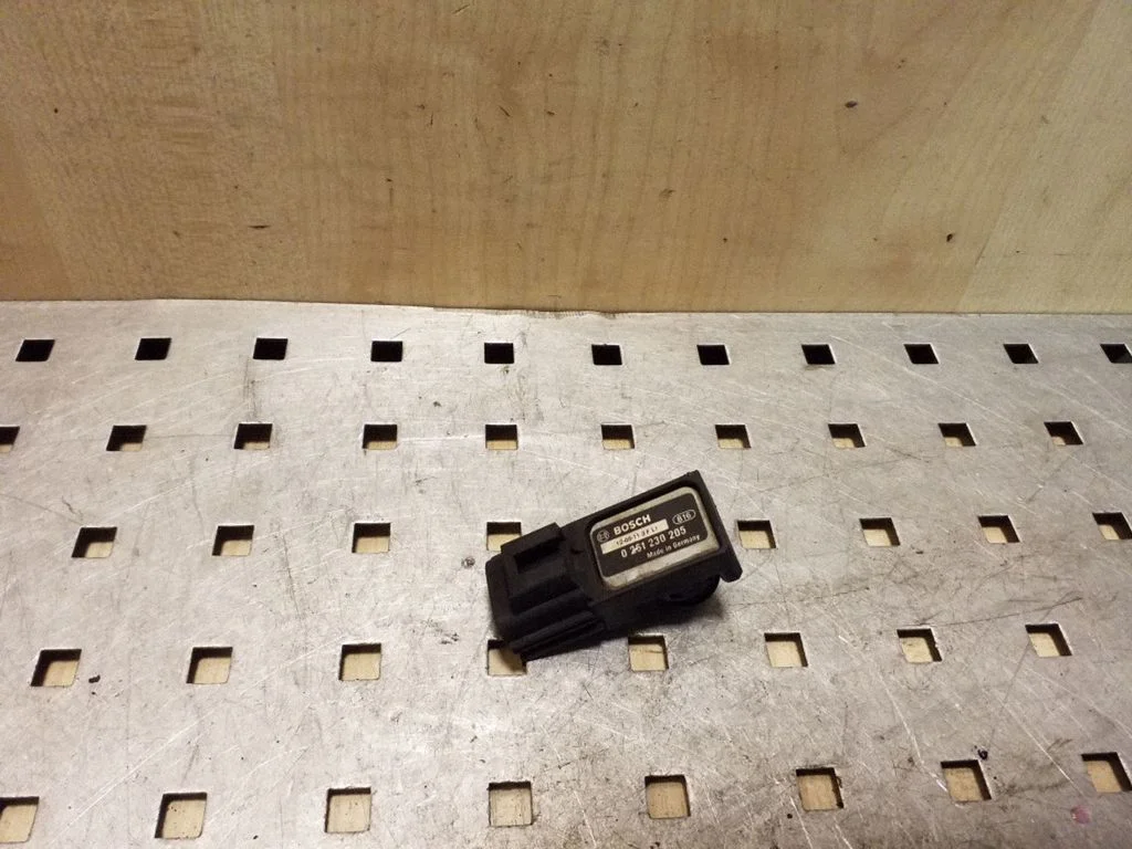 Sensor 0261230205