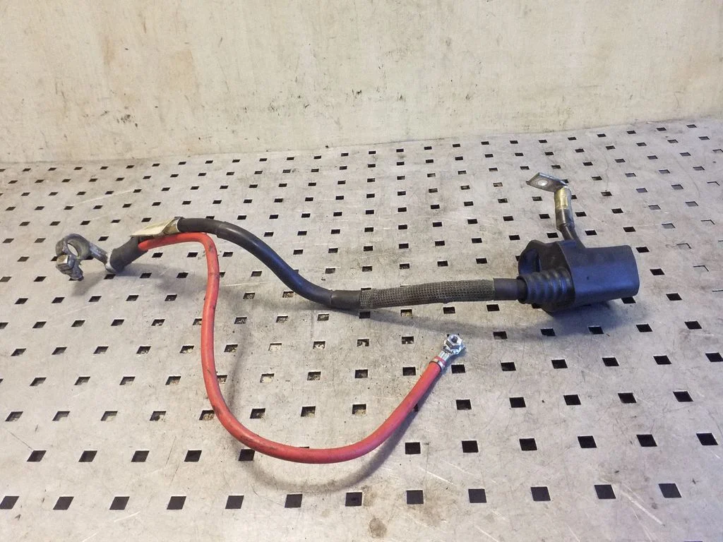 Positive cable (battery)
