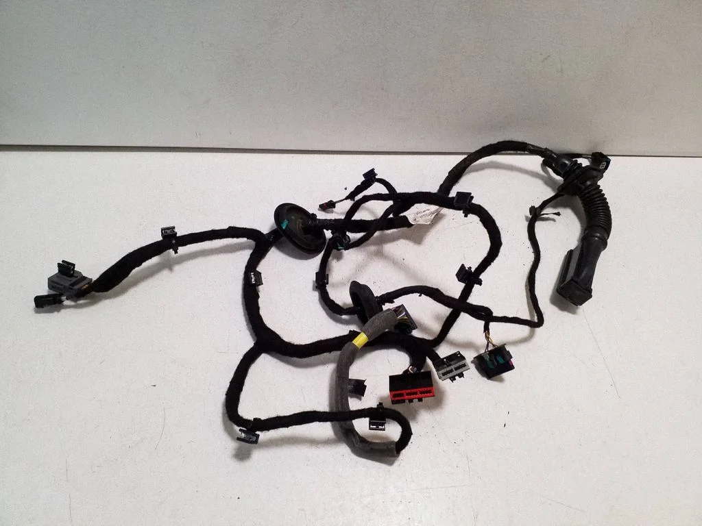Esiukse juhtmestik 32326938