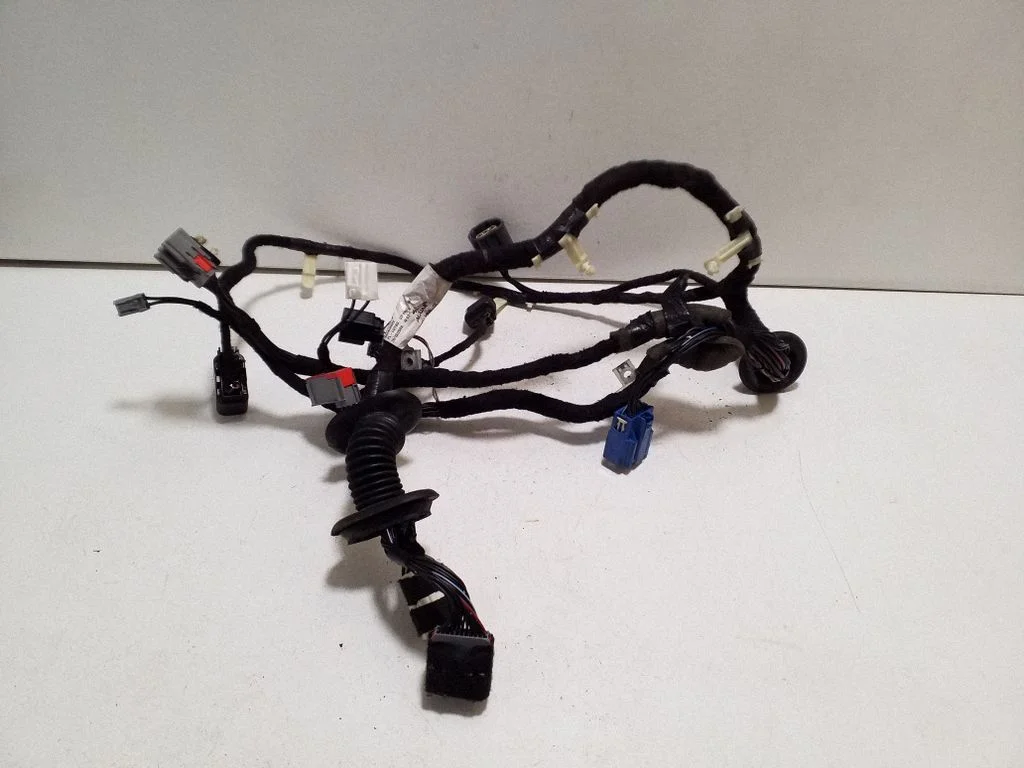 Esiukse juhtmestik AW9314630CD