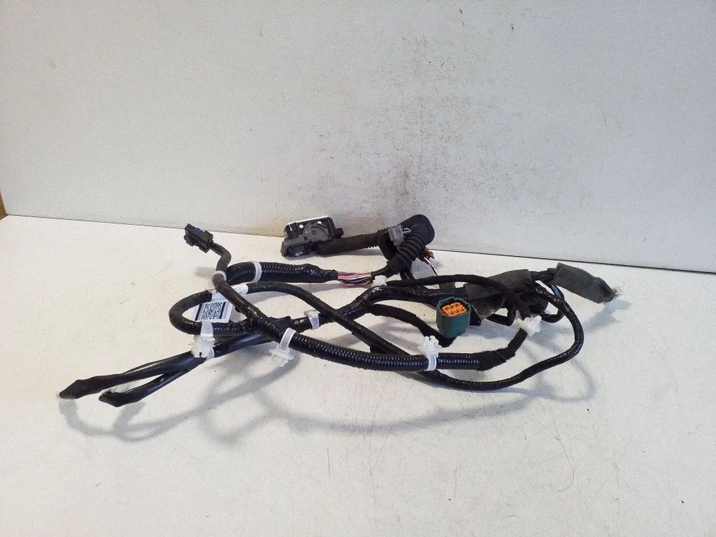 Esiukse juhtmestik – Nissan Leaf I (ZE0) (2010-2017)