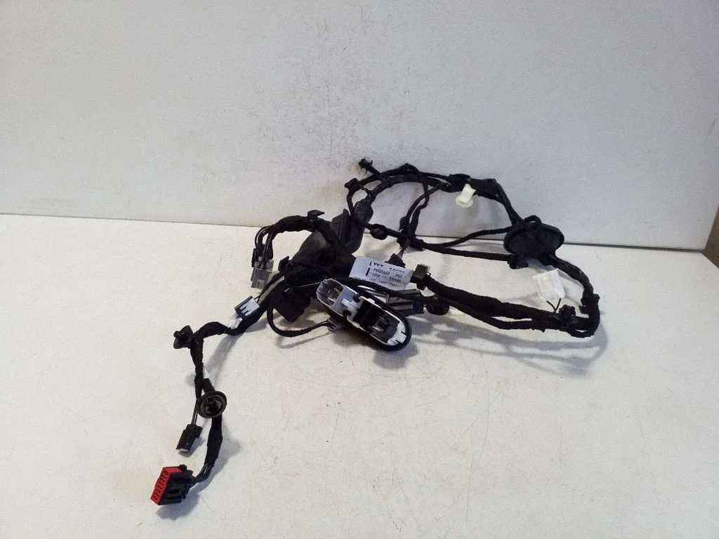 Esiukse juhtmestik LX6T14630ERASJ