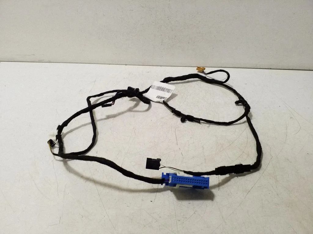 Esiukse juhtmestik 4KE971036AB