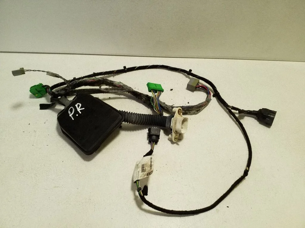 Esiukse juhtmestik 8690291