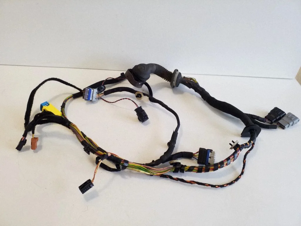 Esiukse juhtmestik 9808735880
