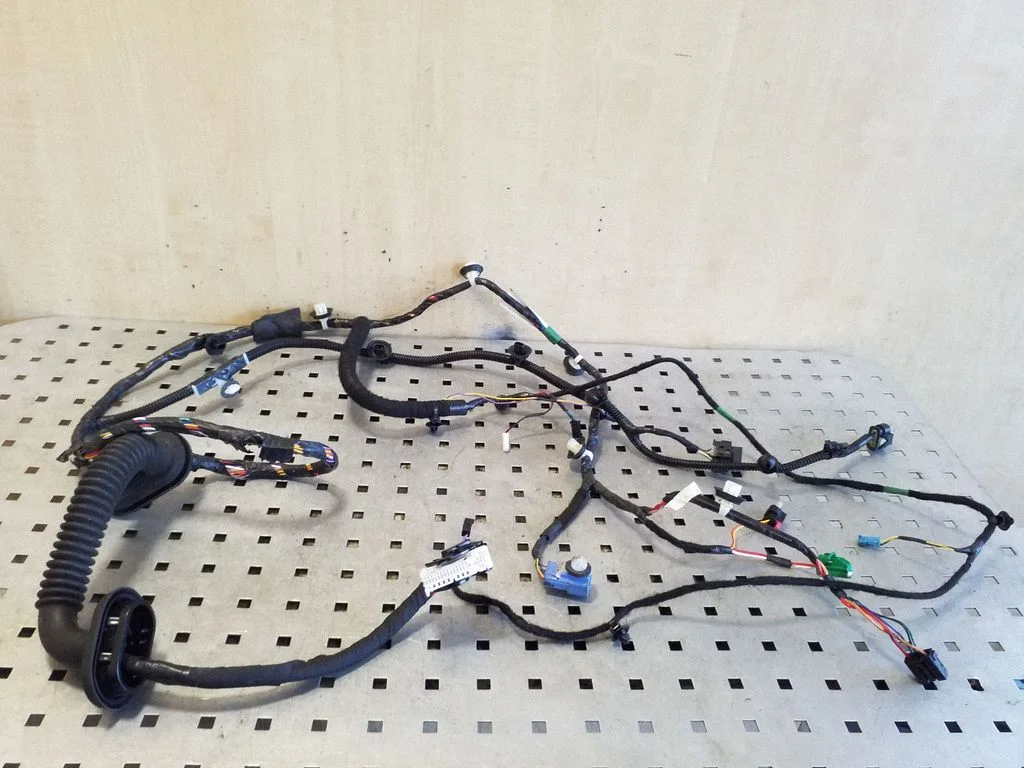 Front door wiring loom – Tesla Model Y (2020-)