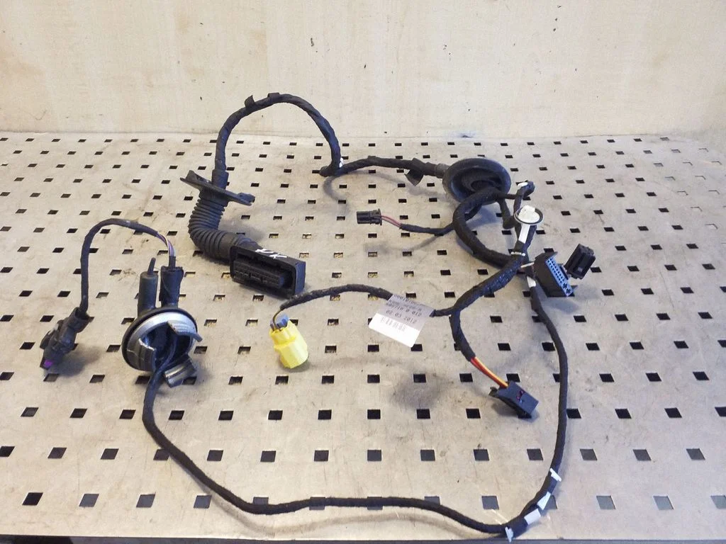 Esiukse juhtmestik 8K0971030AD
