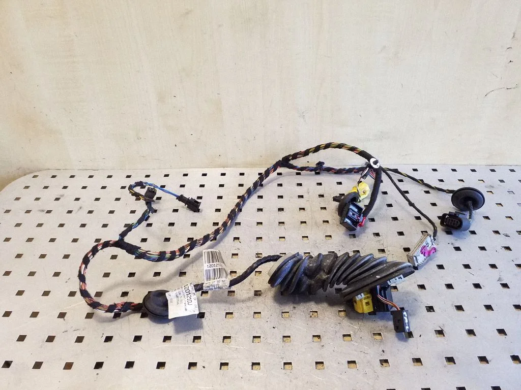 Esiukse juhtmestik 1Z0121DJ