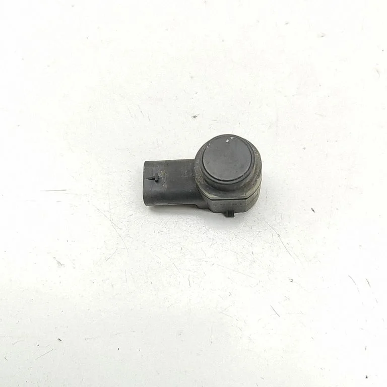 Parkošanās sensors PDC 9G9215K859DA