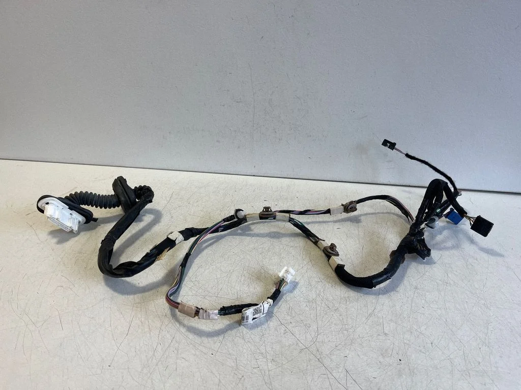 Rear door wiring loom 8215302