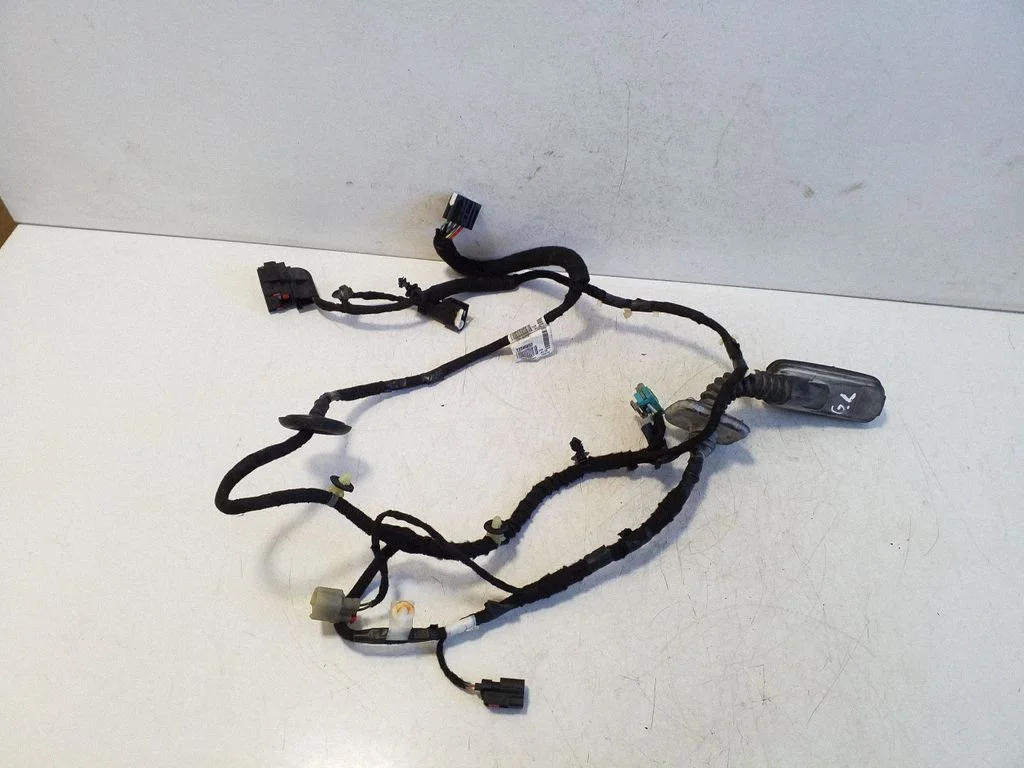 Tagaukse juhtmestik 22896693 – Opel Ampera (2011-)
