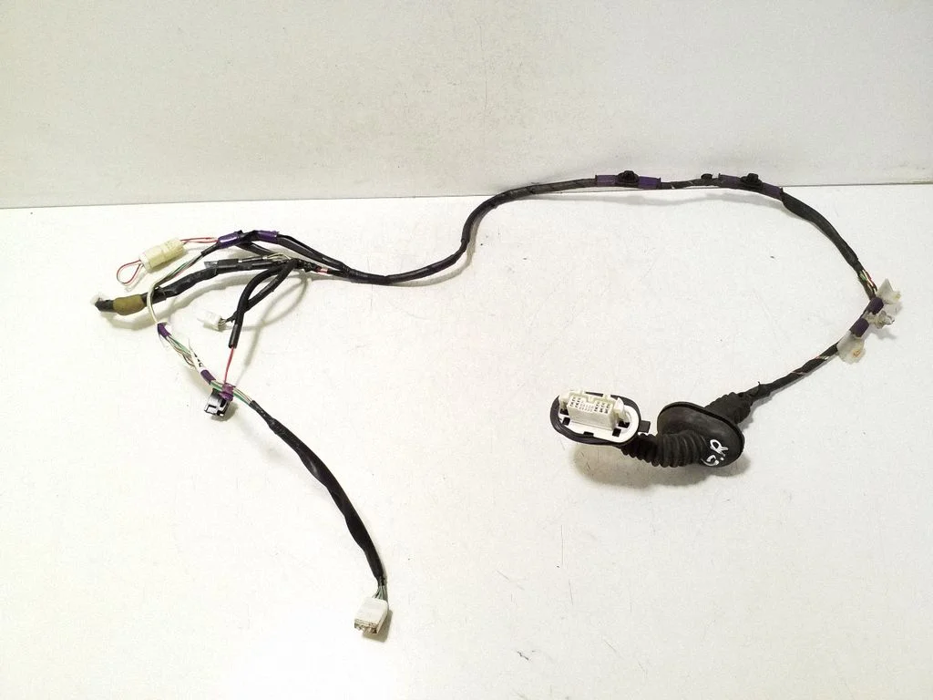 Tagaukse juhtmestik – Toyota Prius (XW30) (2009-2015)
