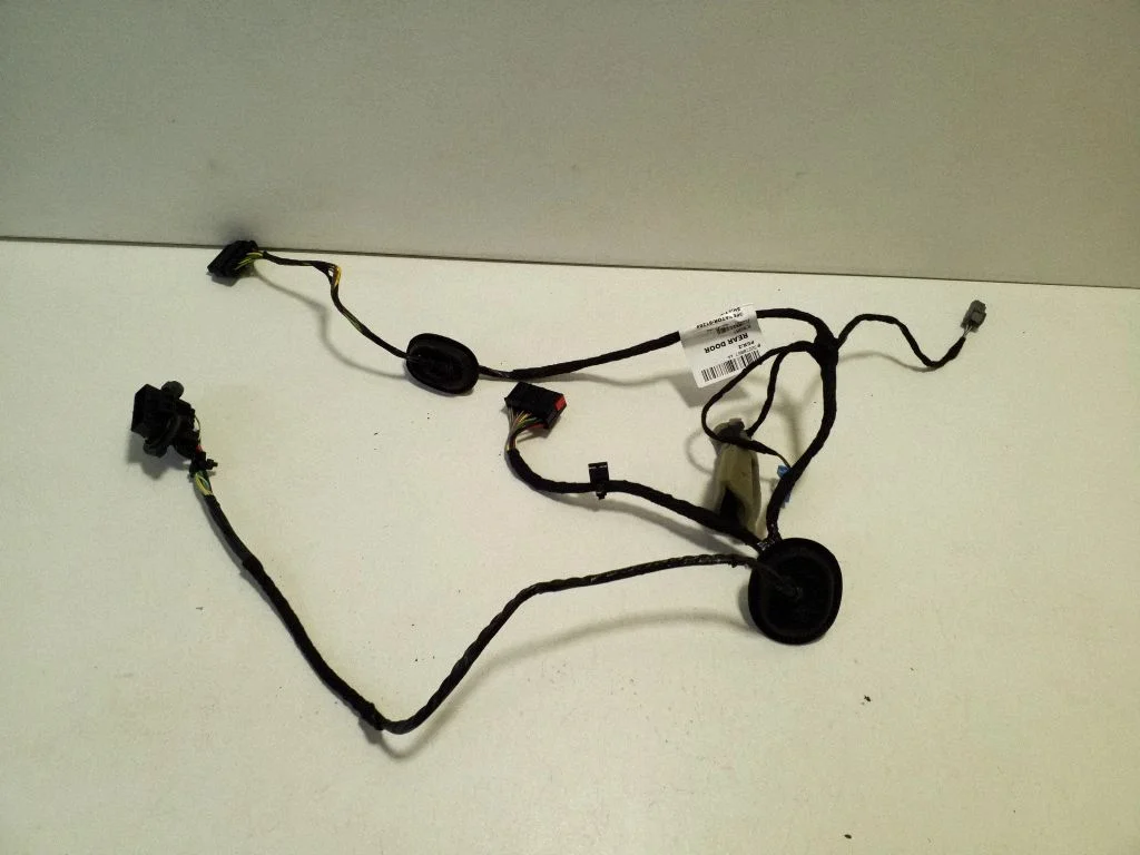 Tagaukse juhtmestik 32218867