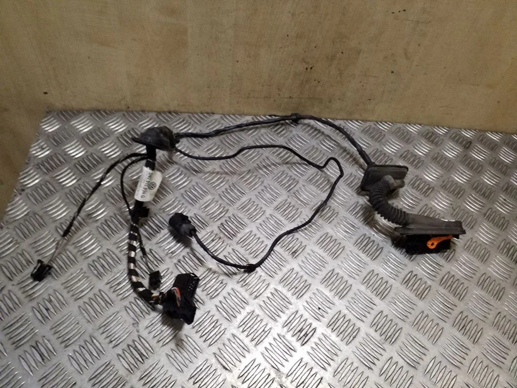 Tagaukse juhtmestik 5N0971694G