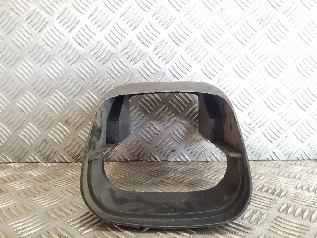 Steering wheel column trim 90581315LHD