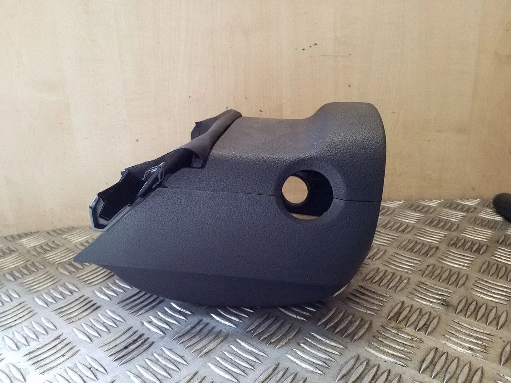 Steering wheel column trim 5N0858566E