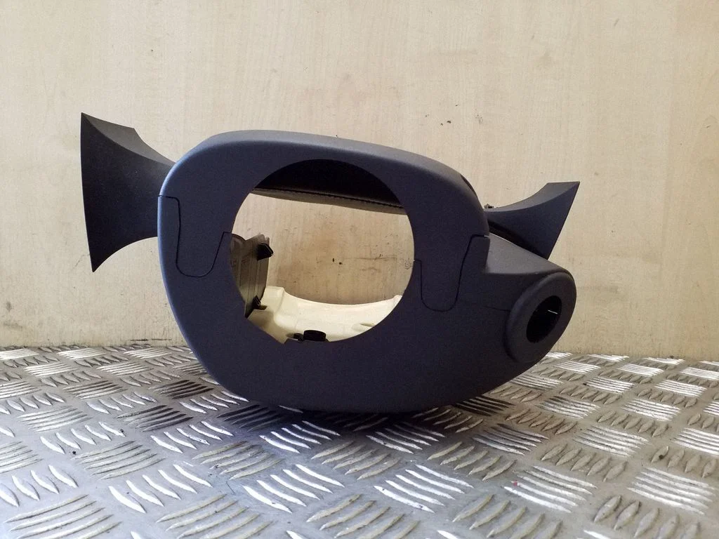 Steering wheel column trim – Opel Astra H (2004-2012)