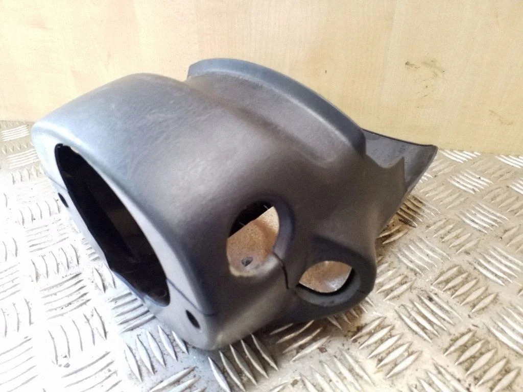 Roolisamba kate – Toyota RAV 4 (XA20) (2000-2005)