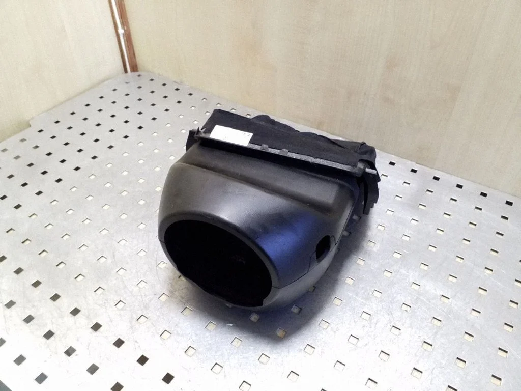 Steering wheel column trim 9166950