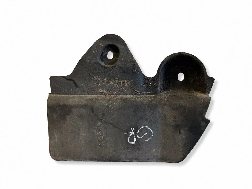 Aizmugurējais dubļusargs 8V0853834